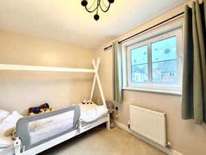 Bedroom- click for photo gallery